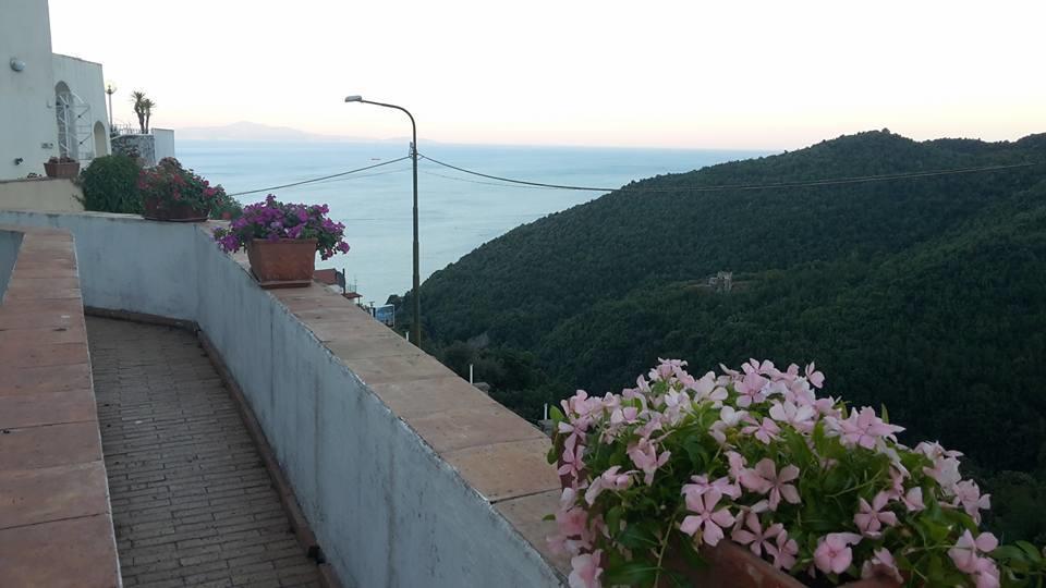 Le Terrazze Di Cristina Bed & Breakfast Vietri Luaran gambar
