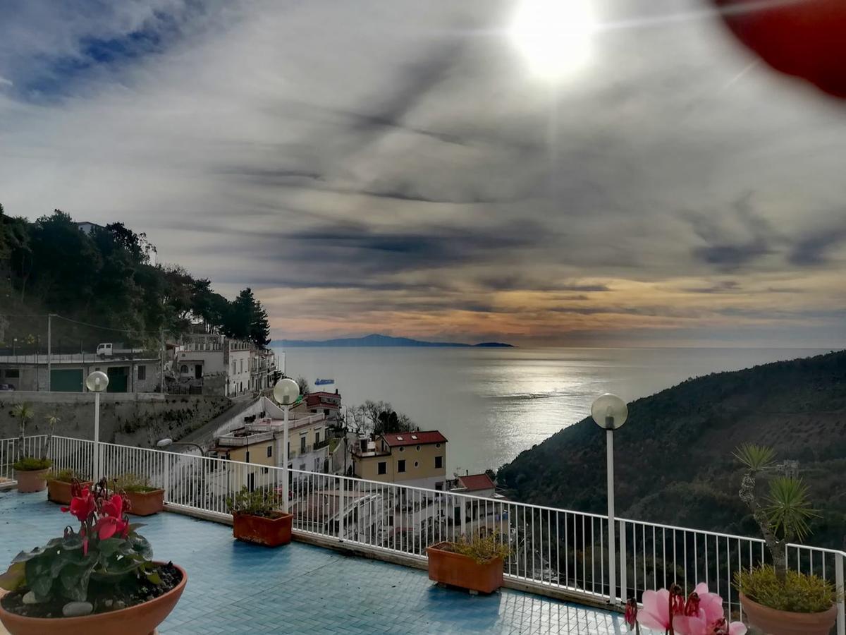 Le Terrazze Di Cristina Bed & Breakfast Vietri Luaran gambar